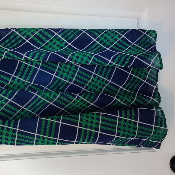 C Apparel Dress - Picture 4 of 9